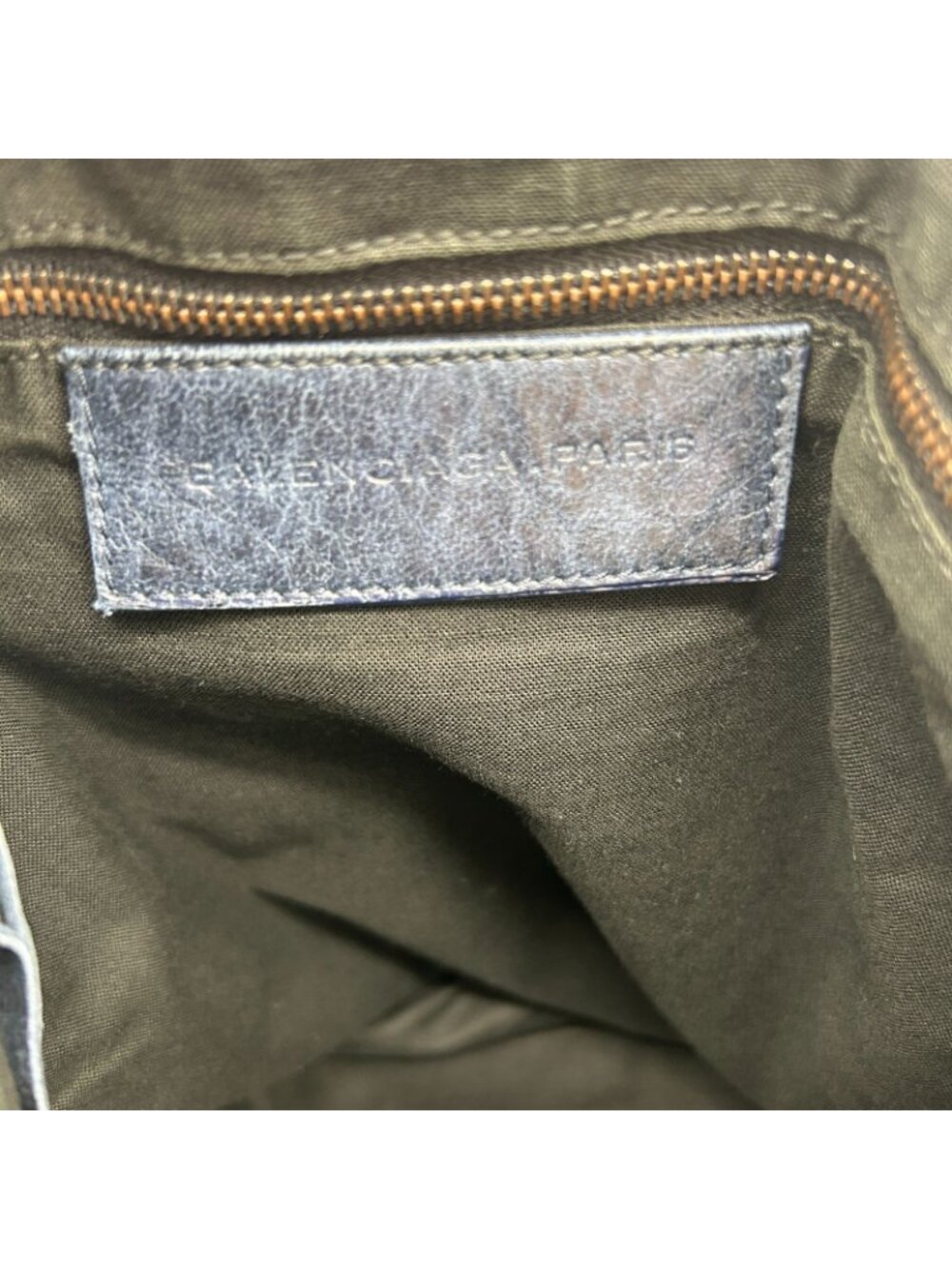 Balenciaga Crossbody Shoulder - Picture 11 of 15